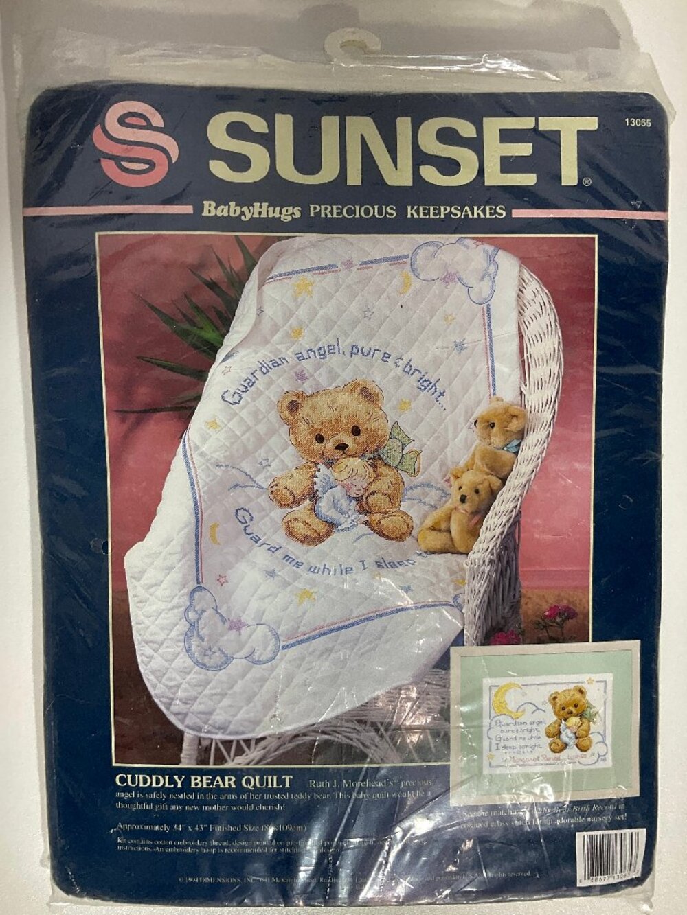 Vintage Sunset Cuddly Bear Quilt Baby 34" x 43" Embroidered Counted Cross Stitch